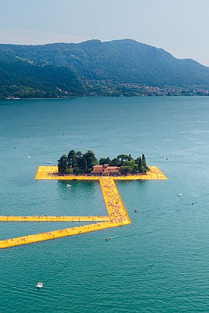 The Floating Piers, by Christo and Jeanne-Claude. Lake Iseo 2016.