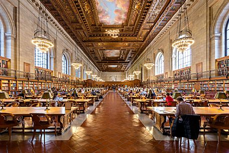 Rose Reading Room, the main reading room of the public library in New York reopens to the public after two years of restoration, New York, USA