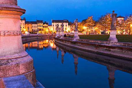 Christmas lights in Prato della Valle square, Padua, Itlay, Europe