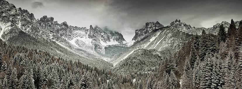 Giaf valley in the snow