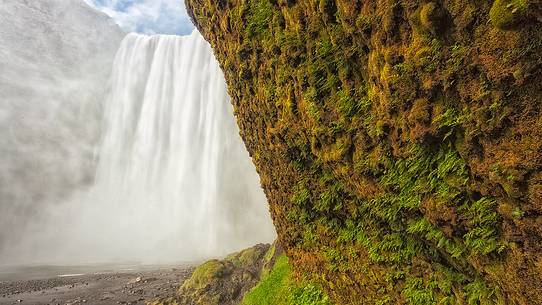 Seljalandsfoss waterfalls 