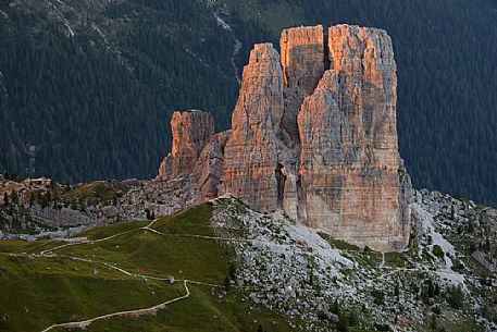 Sunset from Refuge Nuvolau (2575 m) in the most famous mountains around Cortina d'Ampezzo.